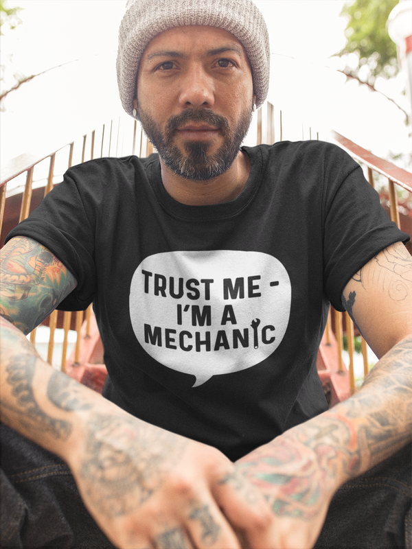 Trust Me I'm a Mechanic Funny Men's Premium T-Shirt
